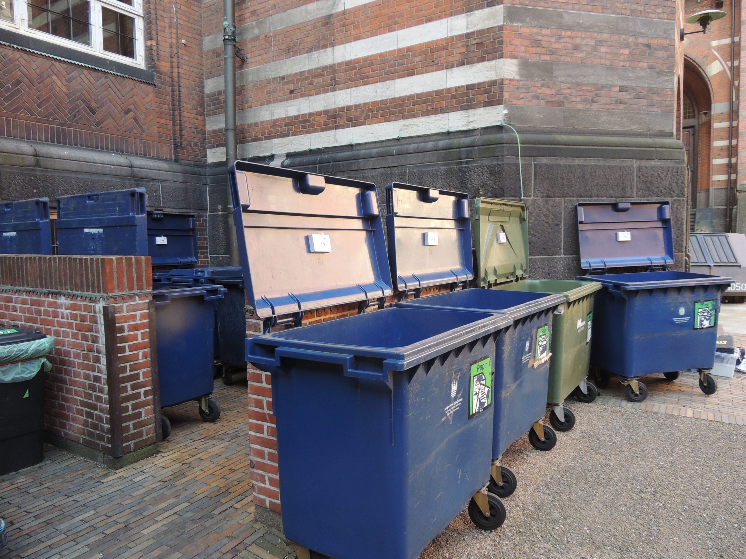 Reduction in emptying costs